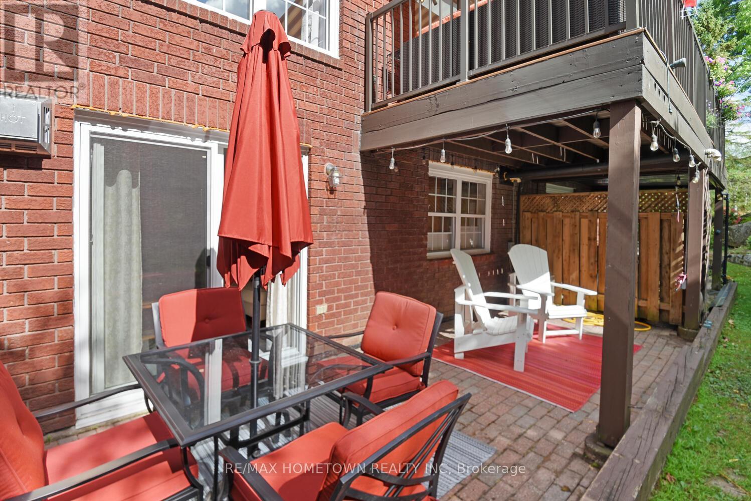 Photo 36 of 33 Country Club Place, Brockville ON