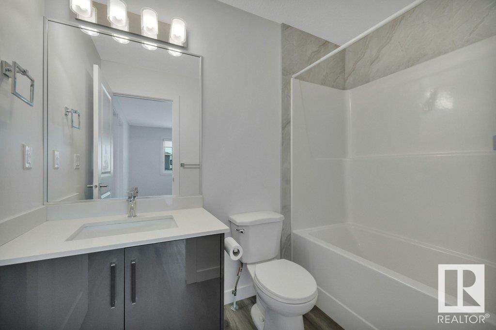 Photo 32 of 6507 176 Av Nw, Edmonton AB