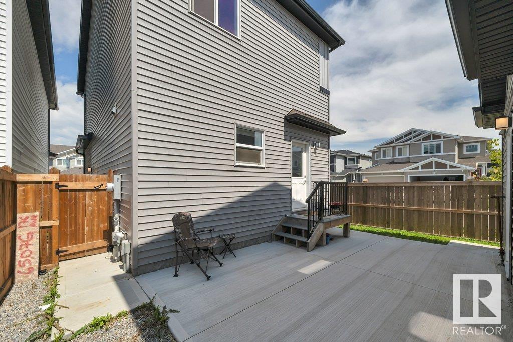 Photo 14 of 6507 176 Av Nw, Edmonton AB