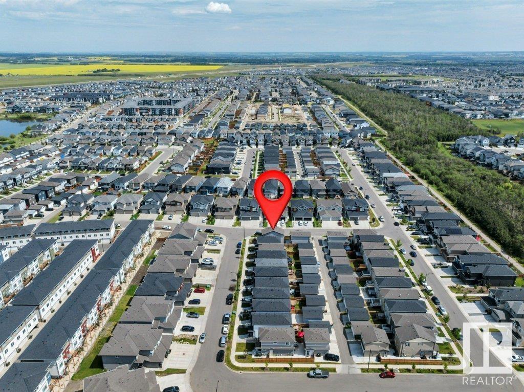 Photo 4 of 6507 176 Av Nw, Edmonton AB