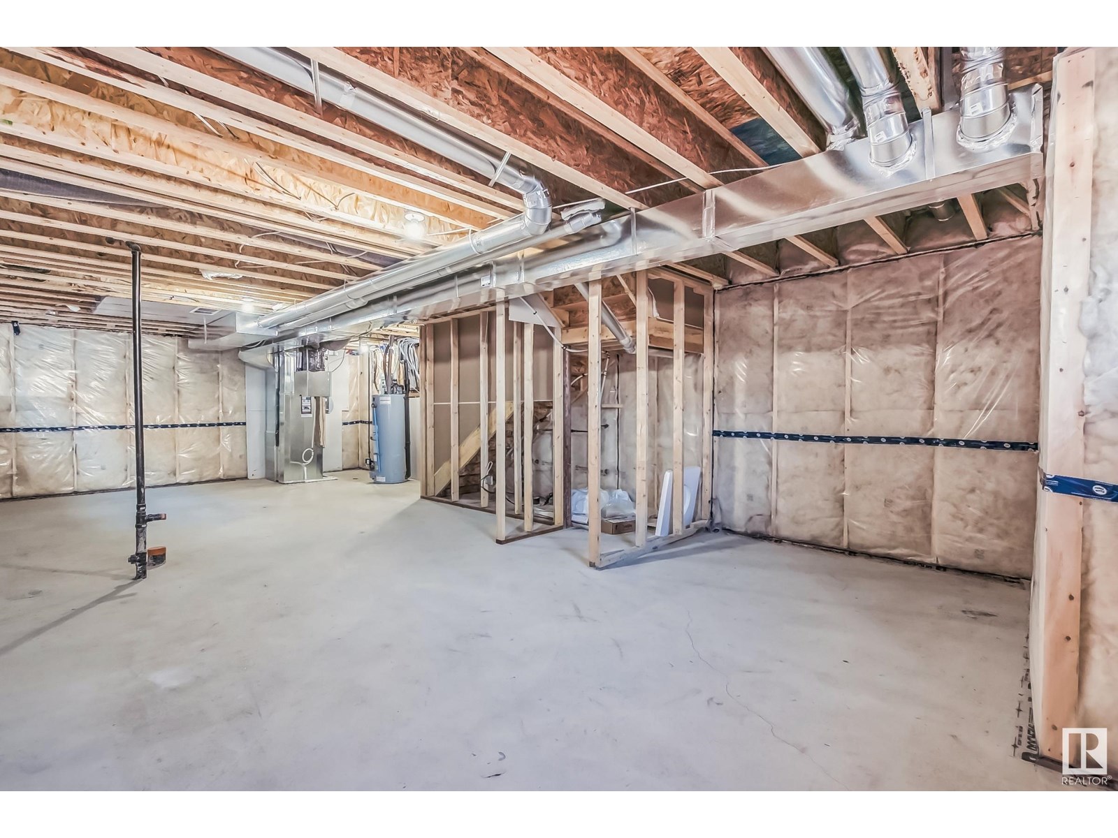 Photo 15 of 6507 176 Av Nw, Edmonton AB