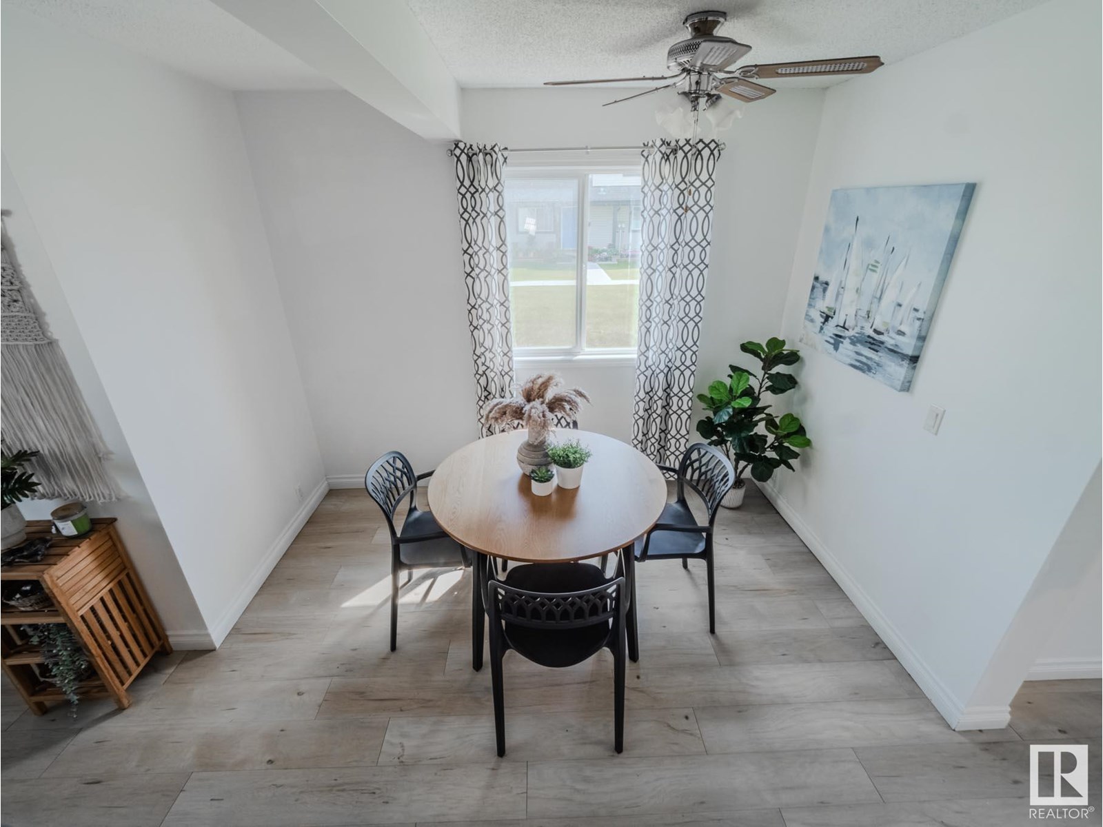 Photo 31 of 38 18010 98 Av Nw, Edmonton AB