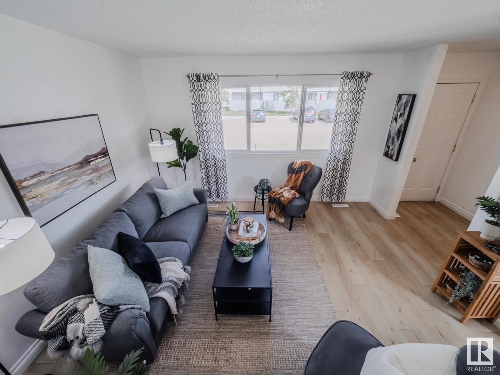 Photo 30 of 38 18010 98 Av Nw, Edmonton AB