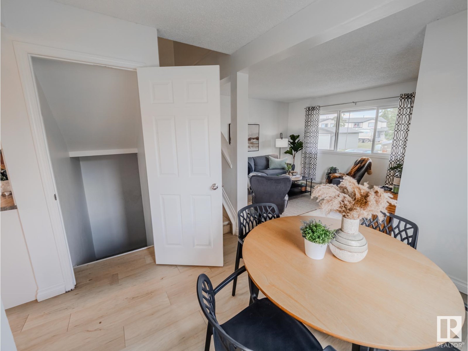 Photo 49 of 38 18010 98 Av Nw, Edmonton AB