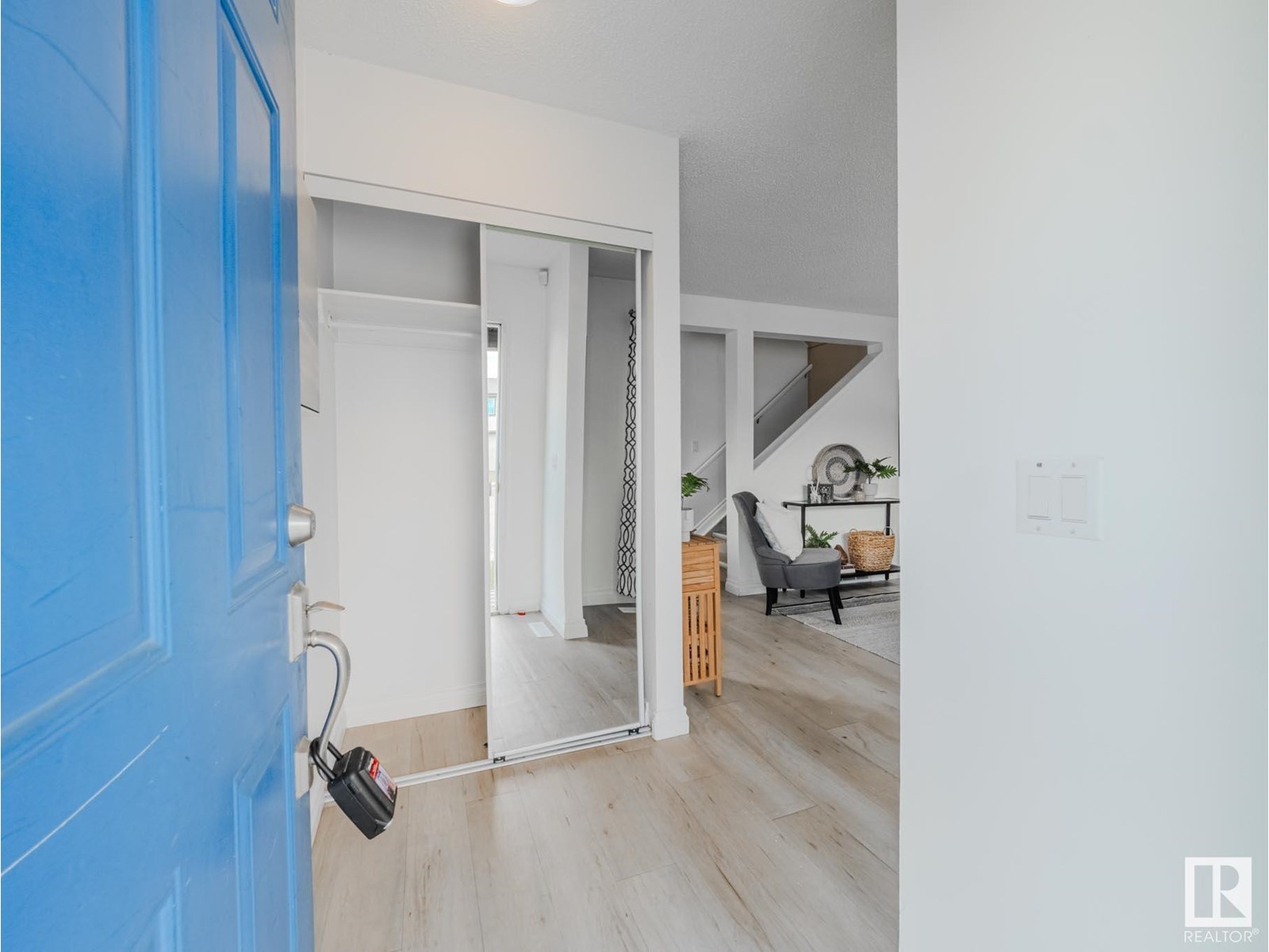 Photo 56 of 38 18010 98 Av Nw, Edmonton AB