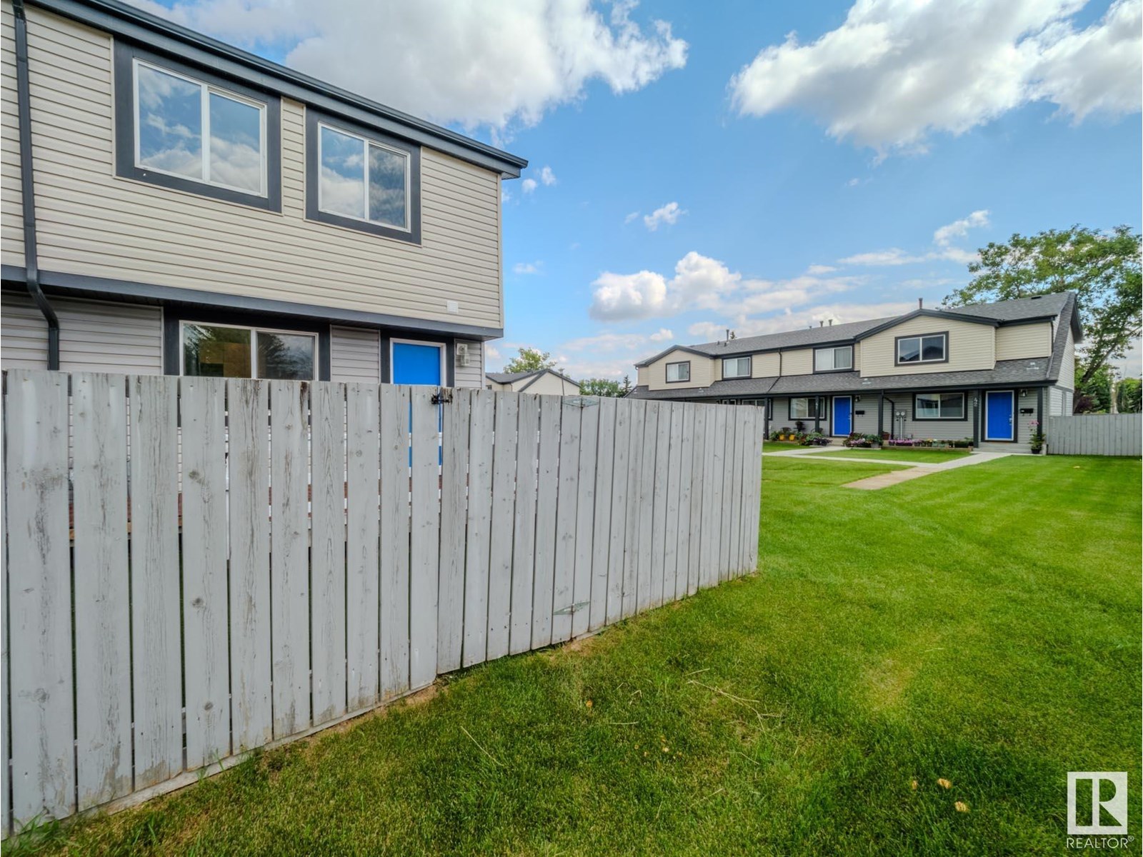 Photo 67 of 38 18010 98 Av Nw, Edmonton AB