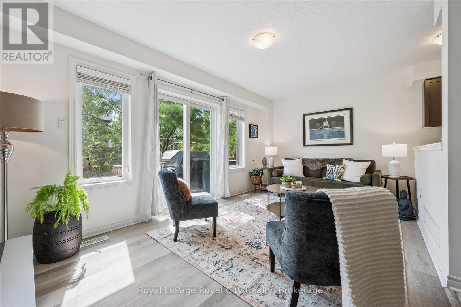 Photo 15 of 51 Oldfield Drive, Guelph ON