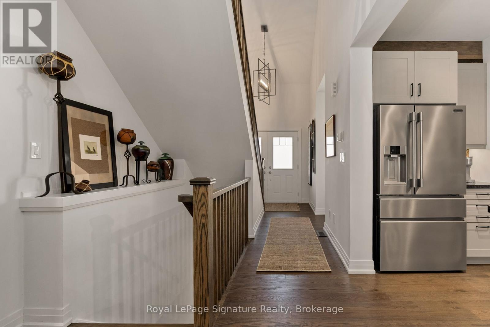 Photo 3 of 104 Clippers Lane, Blue Mountains ON