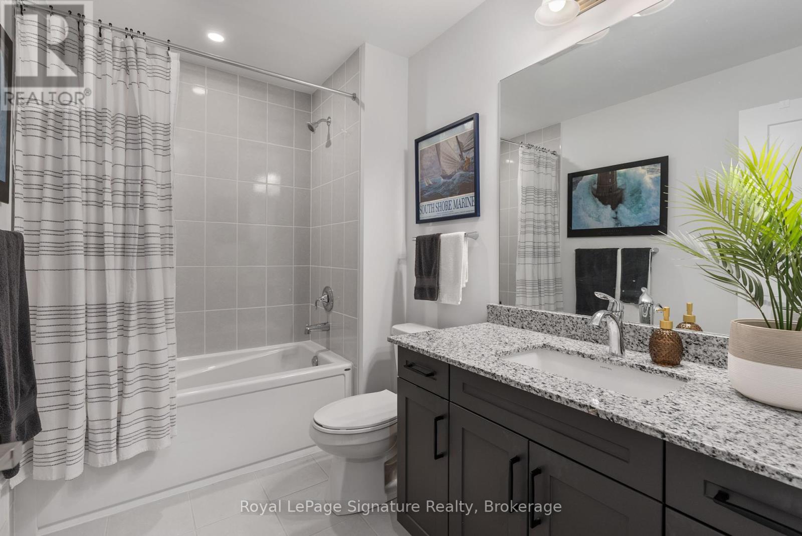 Photo 13 of 104 Clippers Lane, Blue Mountains ON