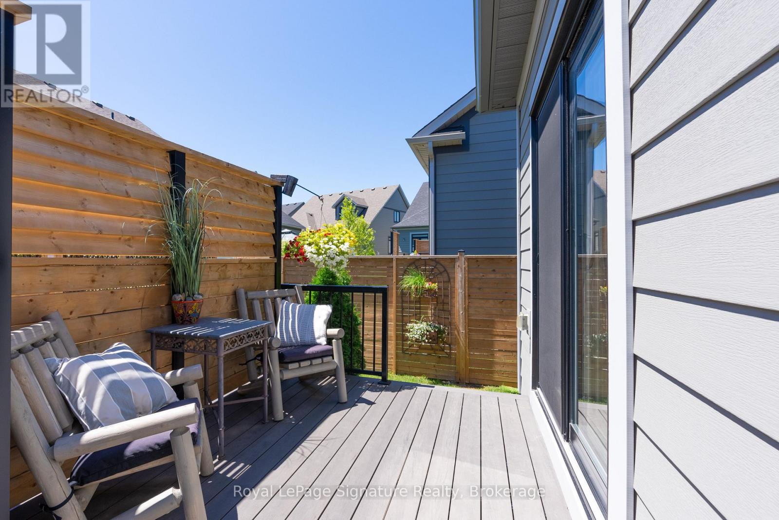 Photo 27 of 104 Clippers Lane, Blue Mountains ON