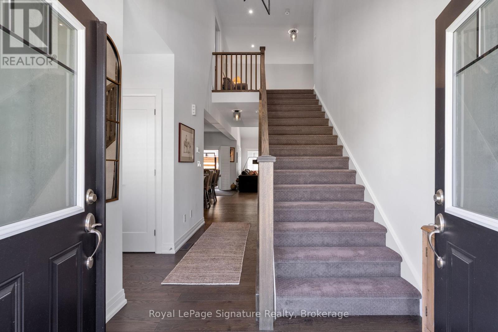 Photo 20 of 104 Clippers Lane, Blue Mountains ON