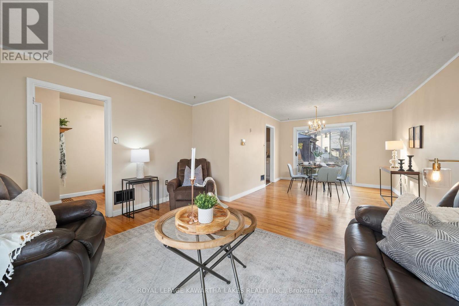Photo 16 of 769 Chesterfield Avenue, Peterborough North ON