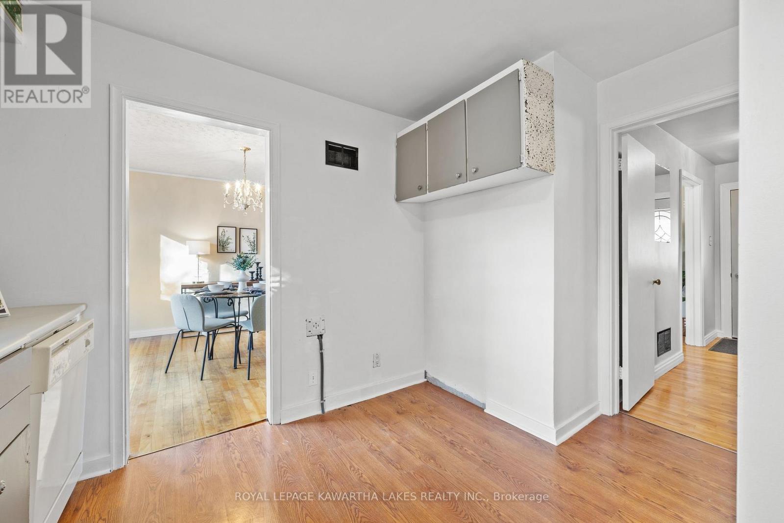 Photo 21 of 769 Chesterfield Avenue, Peterborough North ON