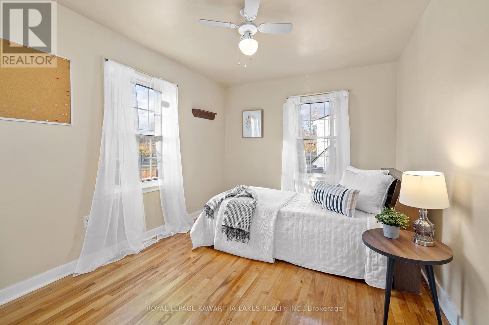 Photo 24 of 769 Chesterfield Avenue, Peterborough North ON