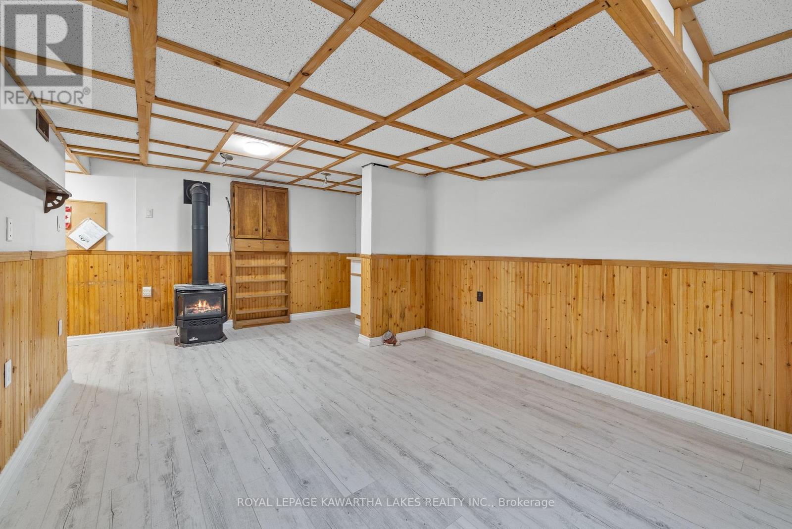 Photo 31 of 769 Chesterfield Avenue, Peterborough North ON