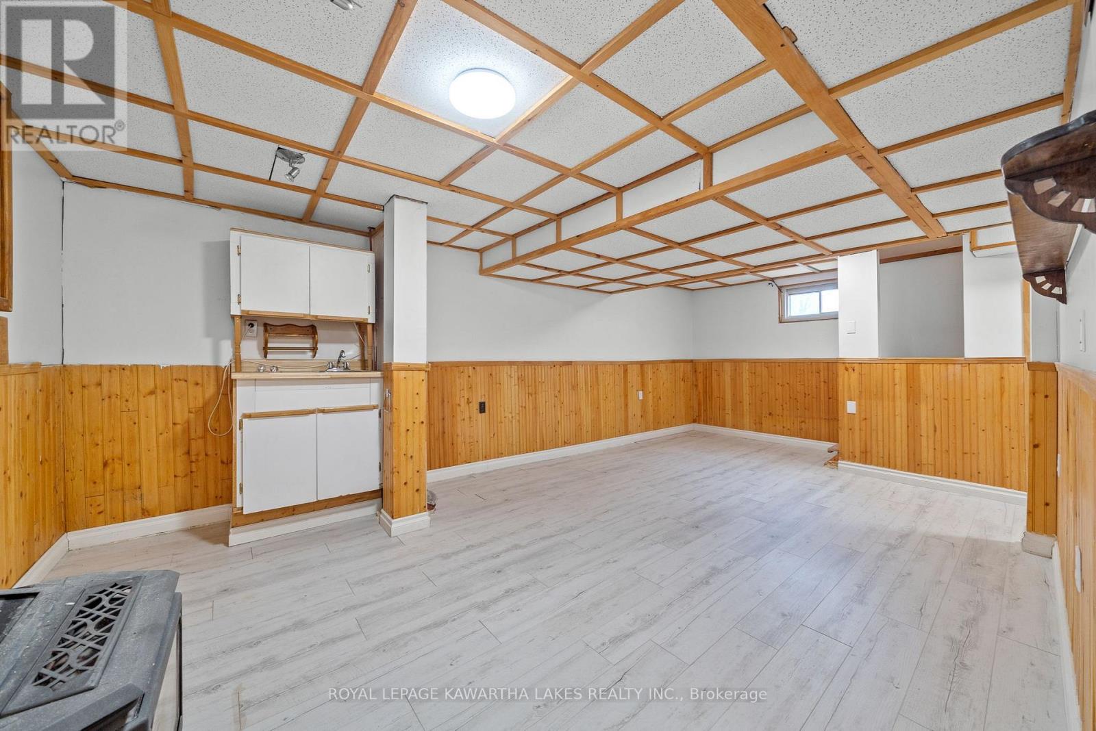 Photo 32 of 769 Chesterfield Avenue, Peterborough North ON