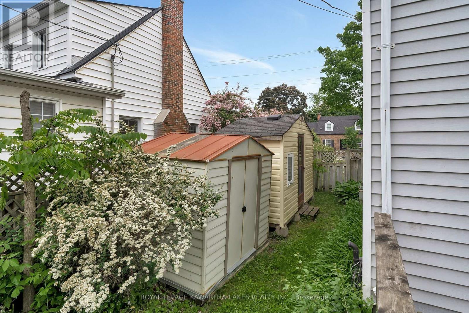 Photo 40 of 769 Chesterfield Avenue, Peterborough North ON