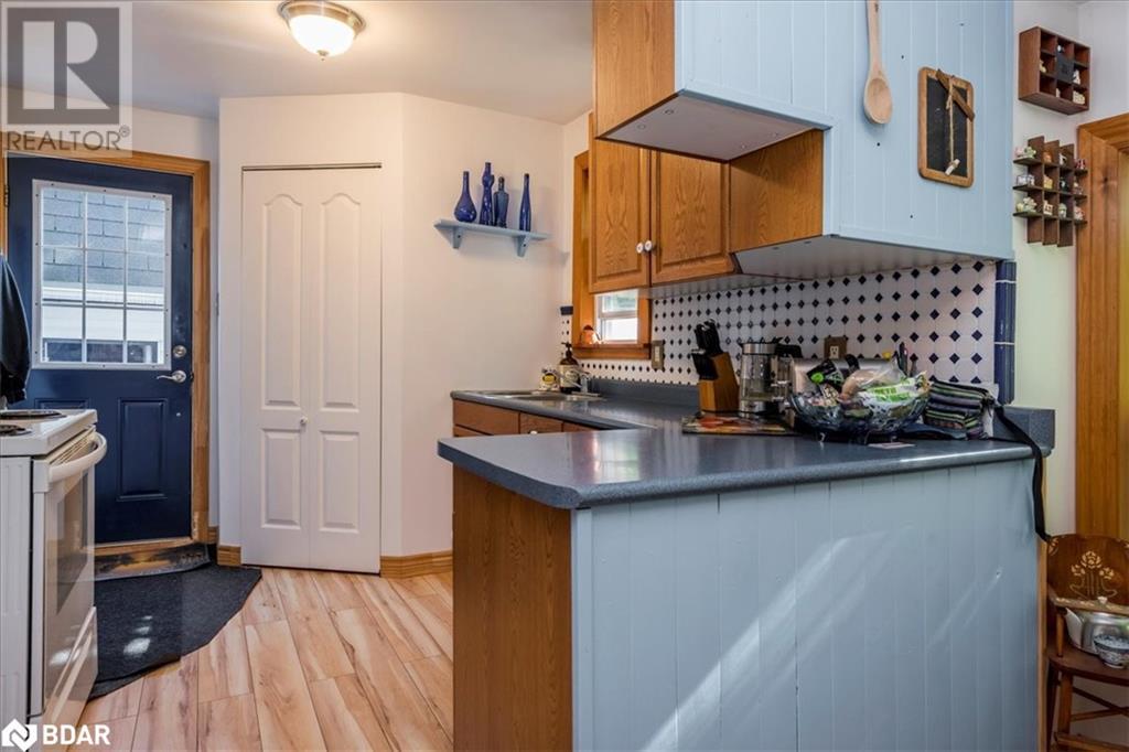 Photo 10 of 930 Gilmore Avenue, Innisfil ON