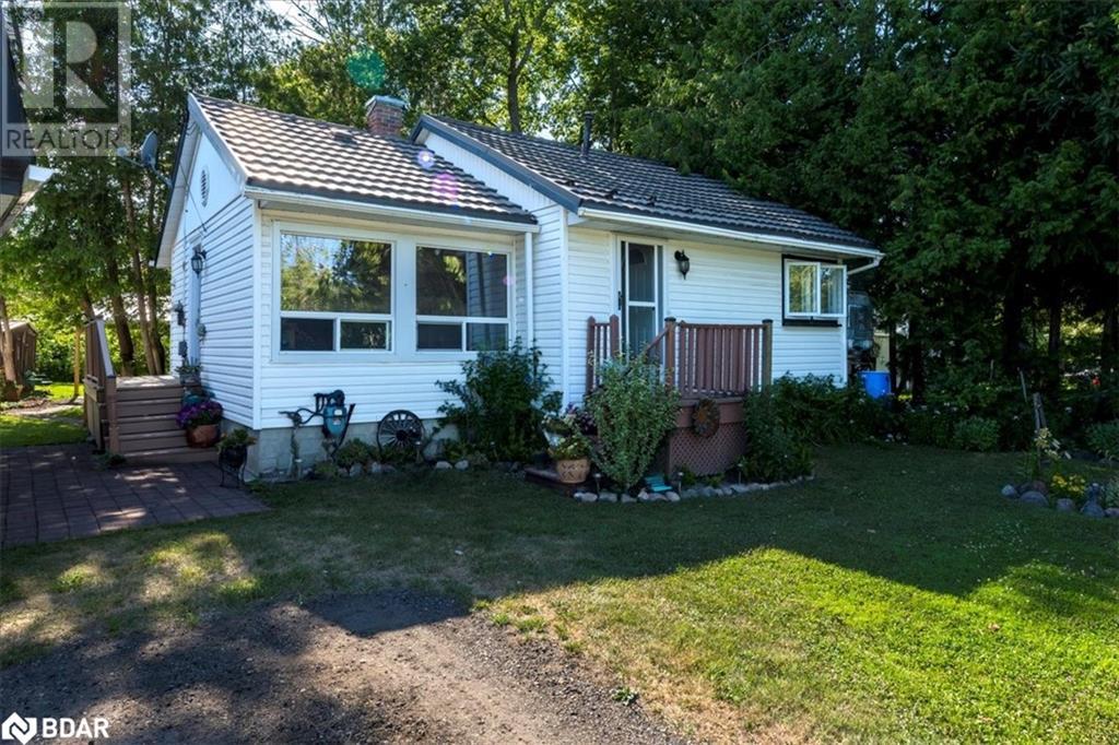 Photo 2 of 930 Gilmore Avenue, Innisfil ON