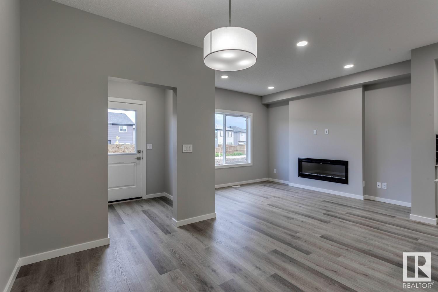 Photo 16 of 7367 181 Av Nw, Edmonton AB
