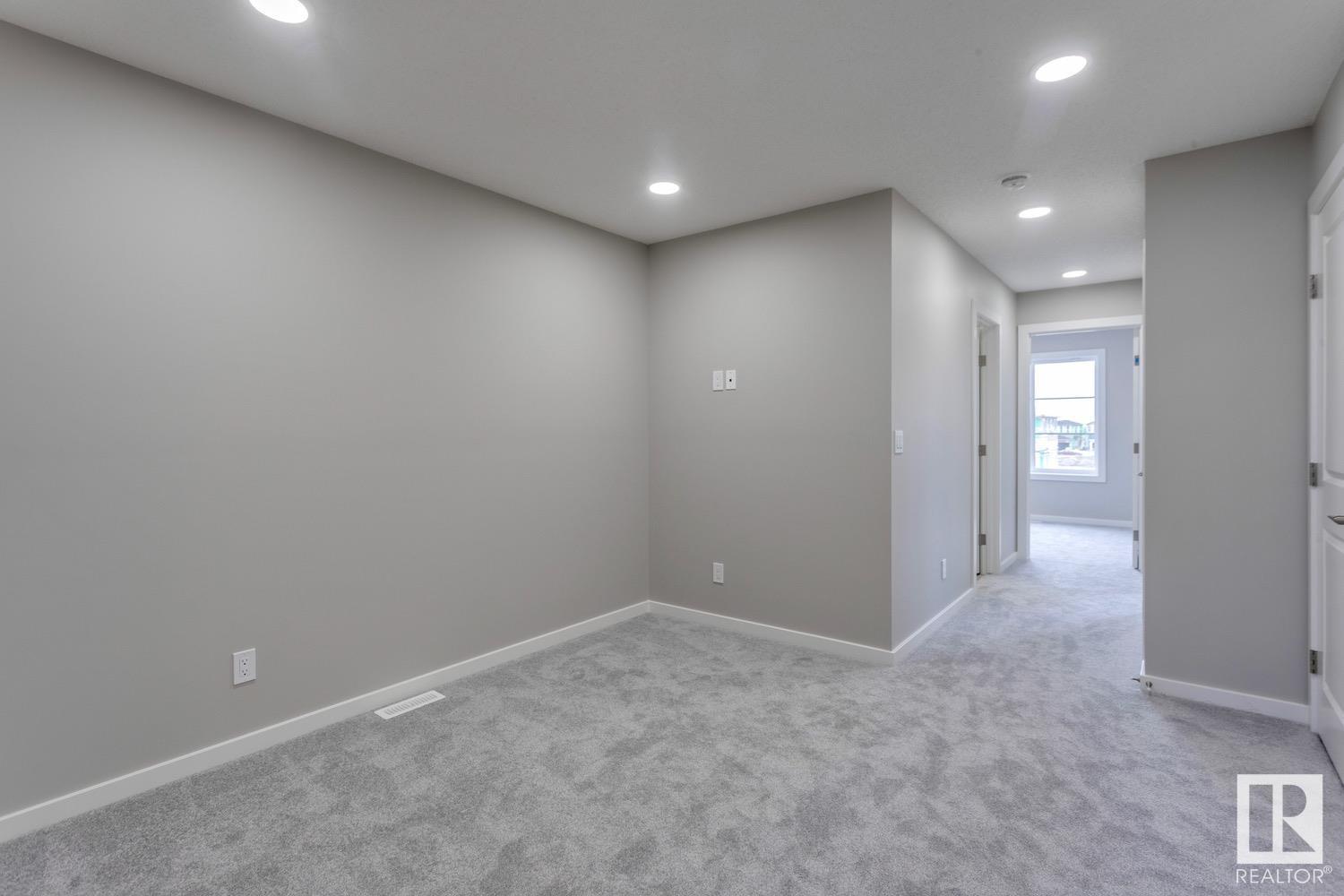 Photo 22 of 7367 181 Av Nw, Edmonton AB