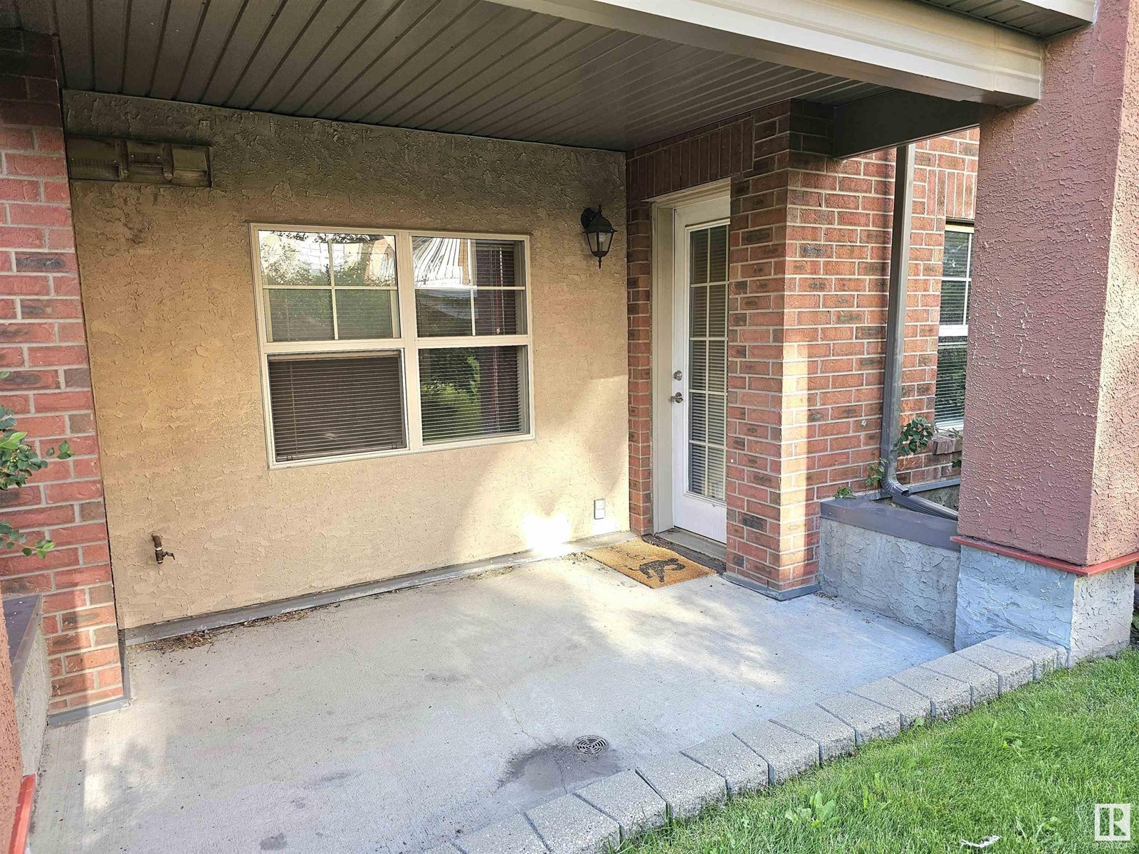 Photo 12 of 105 11445 Ellerslie Rd Sw, Edmonton AB