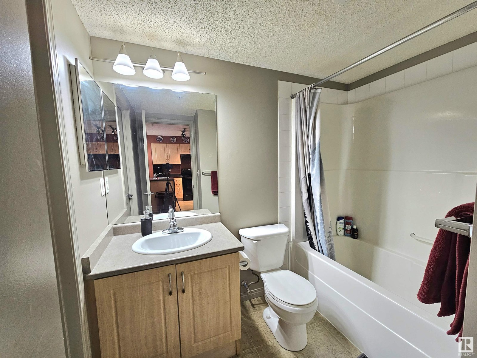 Photo 2 of 105 11445 Ellerslie Rd Sw, Edmonton AB