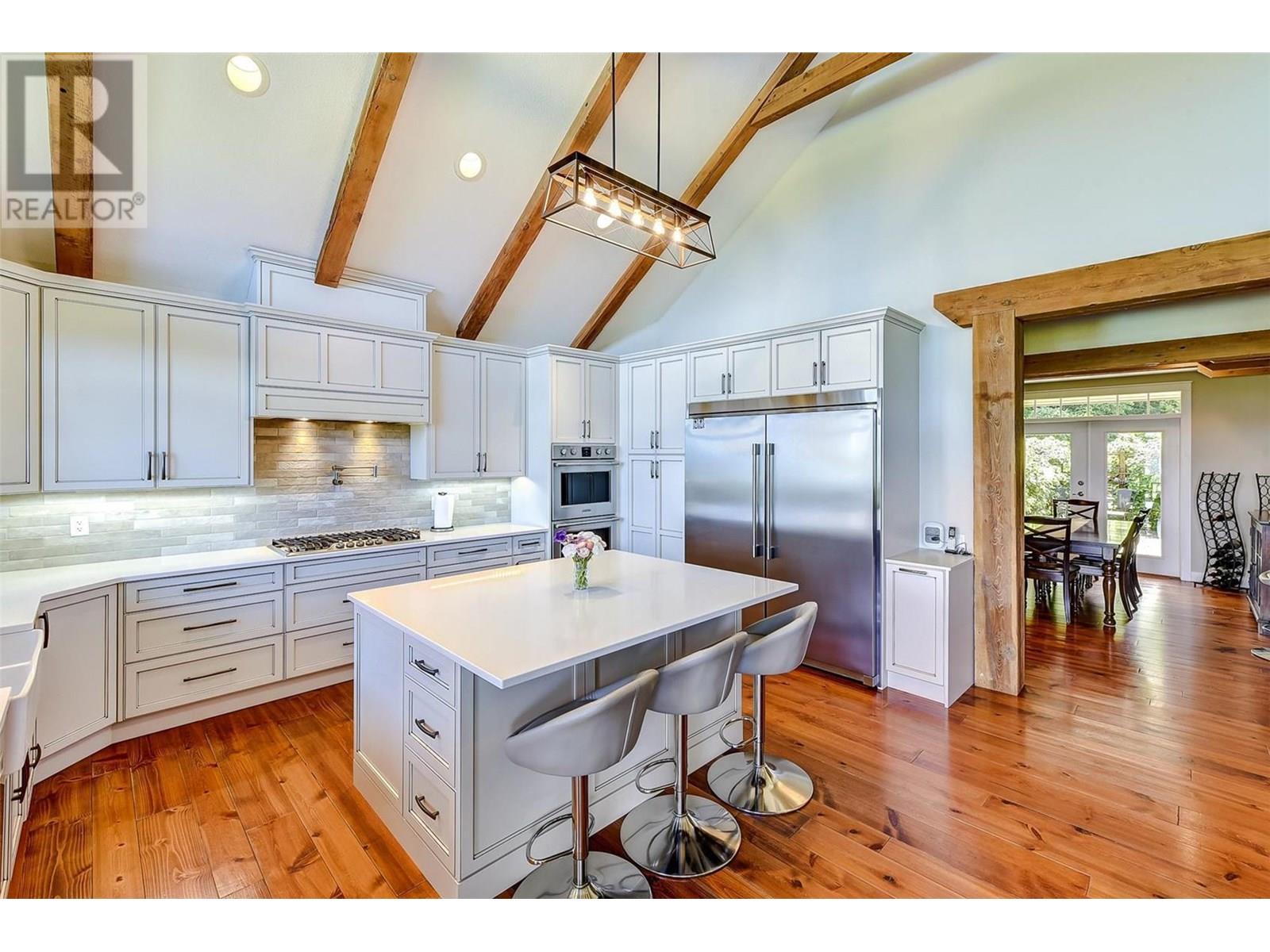 3672 Luxmoore Road, Kelowna