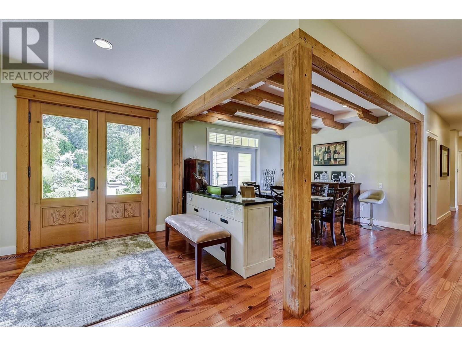 3672 Luxmoore Road, Kelowna