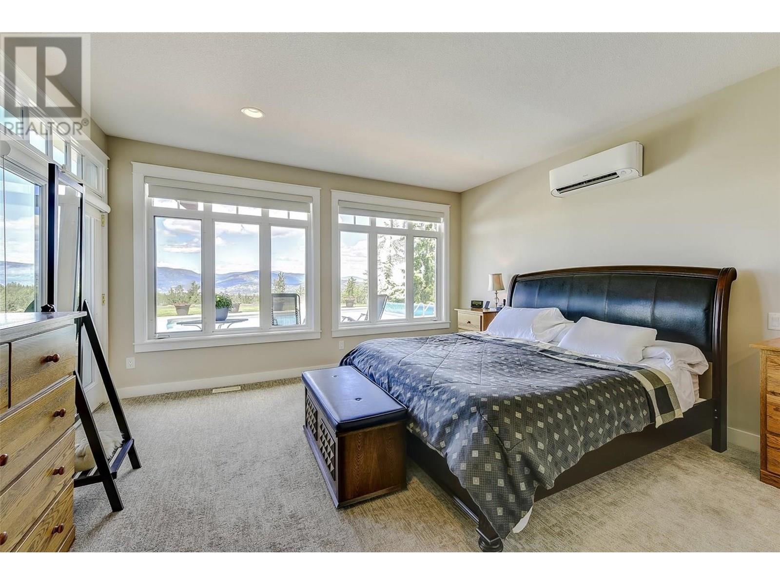 3672 Luxmoore Road, Kelowna