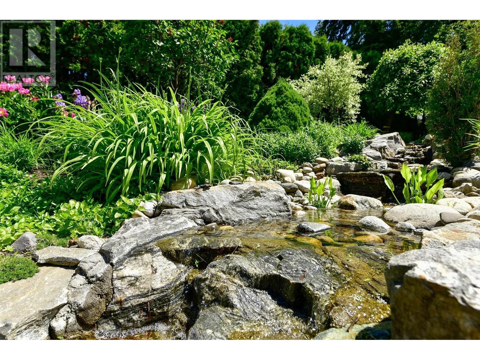 3672 Luxmoore Road, Kelowna