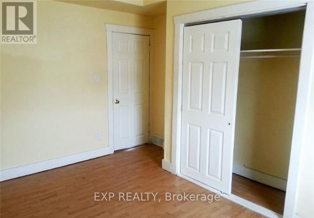 Photo 4 of 71 Parkview Road, St Catharines ON