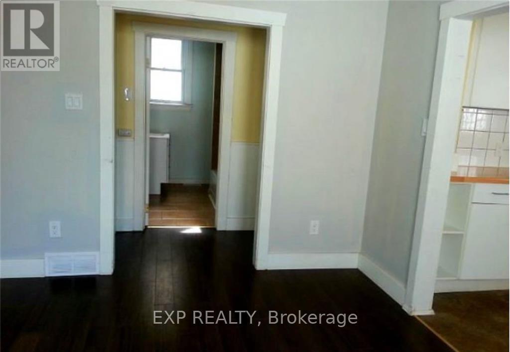 Photo 10 of 71 Parkview Road, St Catharines ON