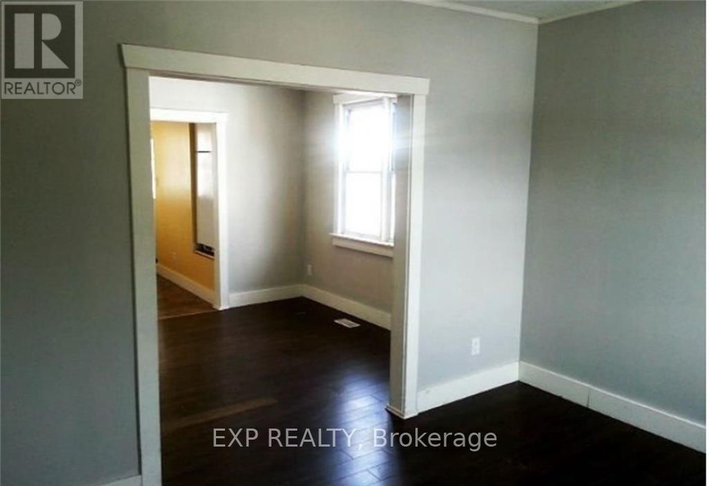 Photo 6 of 71 Parkview Road, St Catharines ON