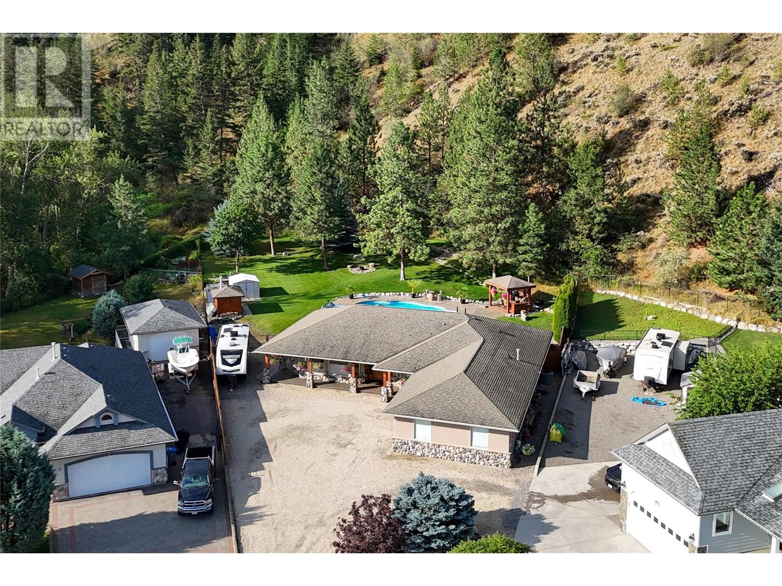 Photo 25 of 585 Coyote Drive, Kamloops BC