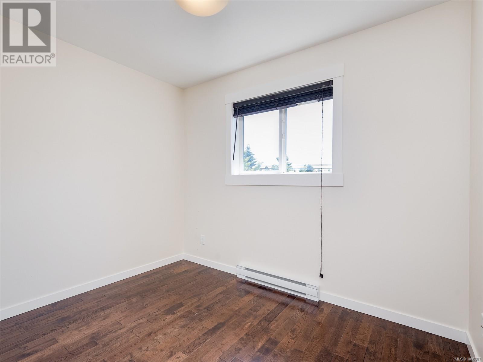 1026 Tillicum Rd, Esquimalt