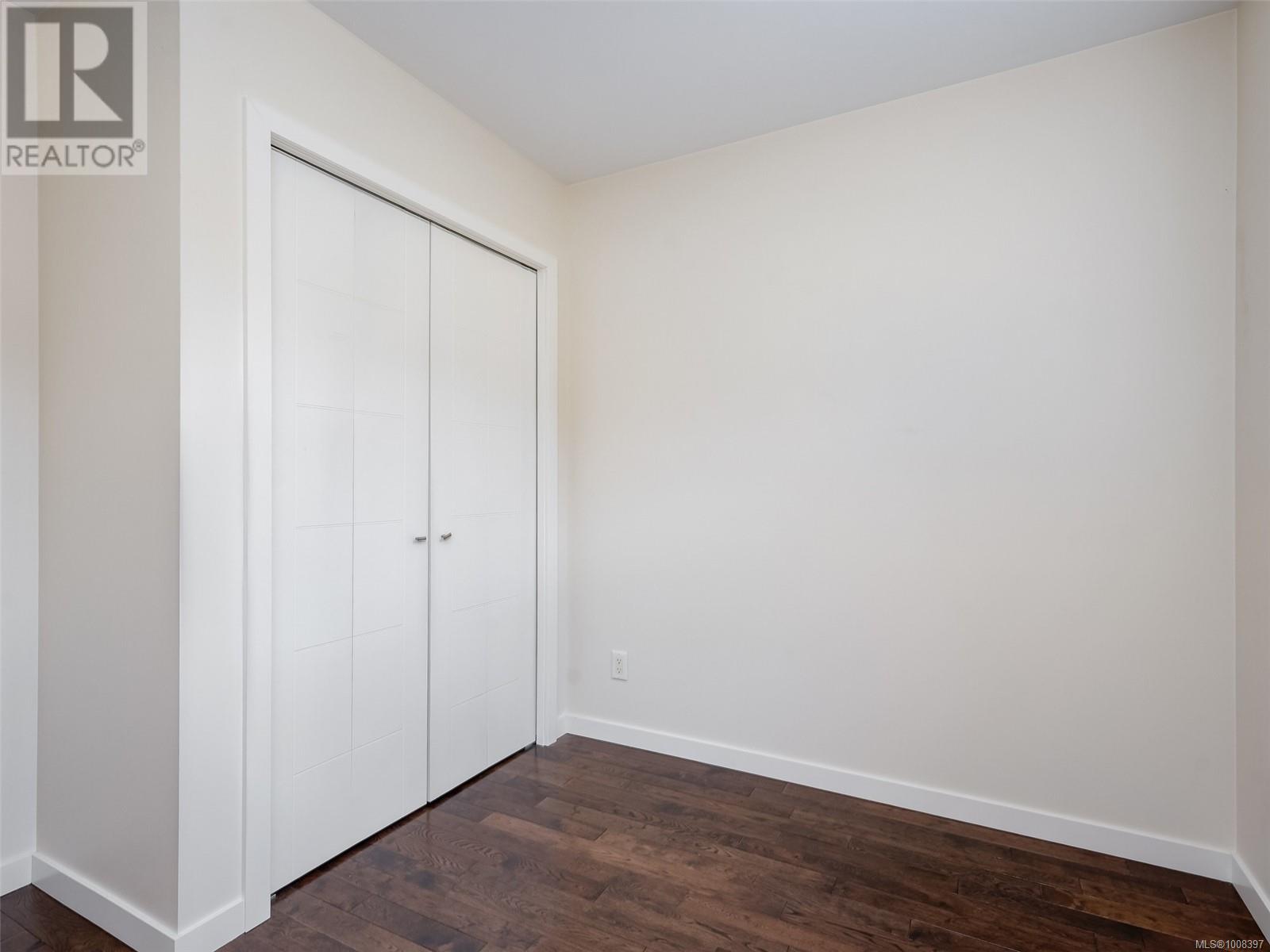 1026 Tillicum Rd, Esquimalt