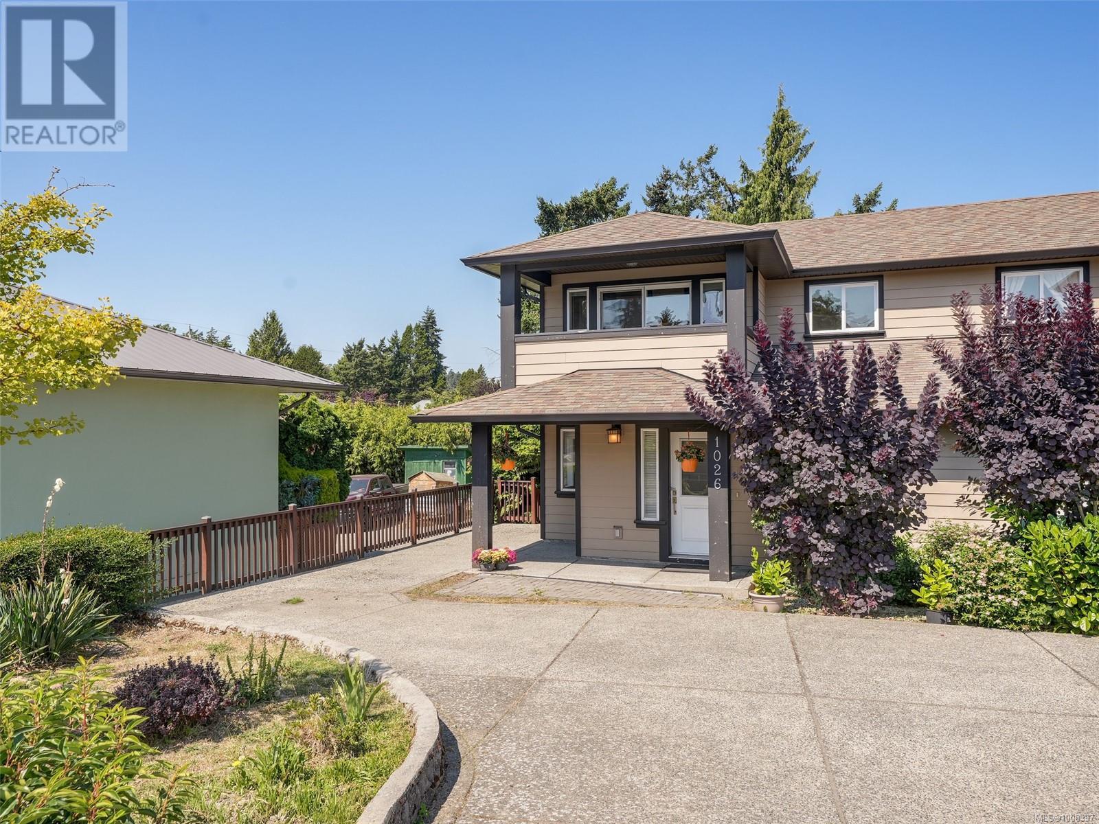 1026 Tillicum Rd, Esquimalt