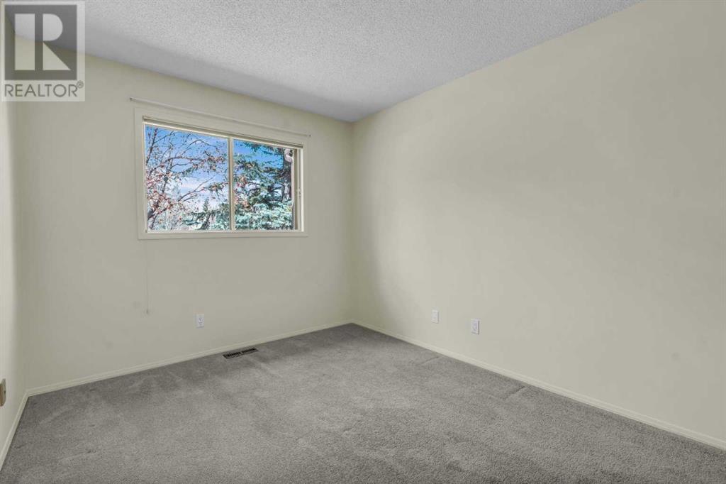 Single Family House for Sale in  Coach Side Terrace SW Coach Hill Calgary 