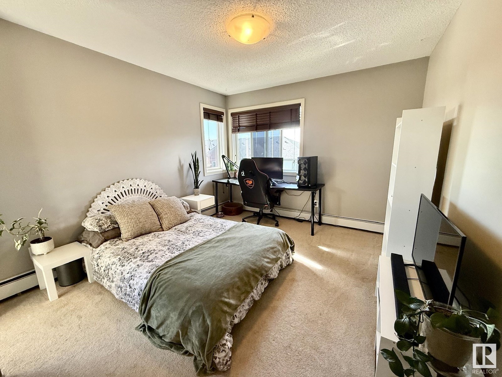 Photo 14 of 402 3353 16 A Av Nw, Edmonton AB