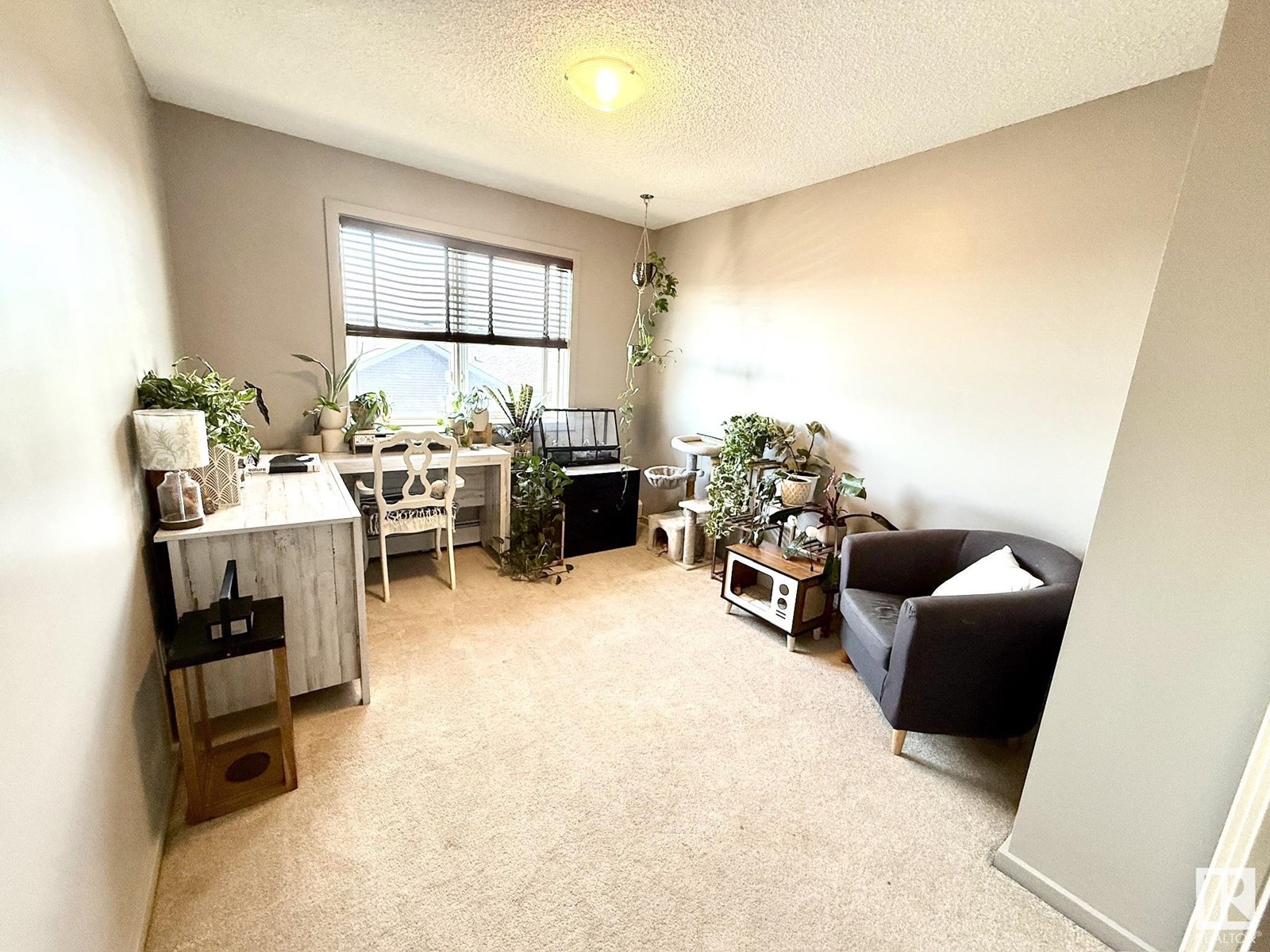 Photo 20 of 402 3353 16 A Av Nw, Edmonton AB