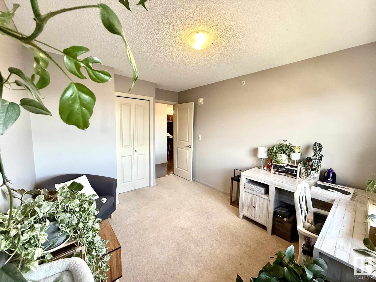 Photo 22 of 402 3353 16 A Av Nw, Edmonton AB