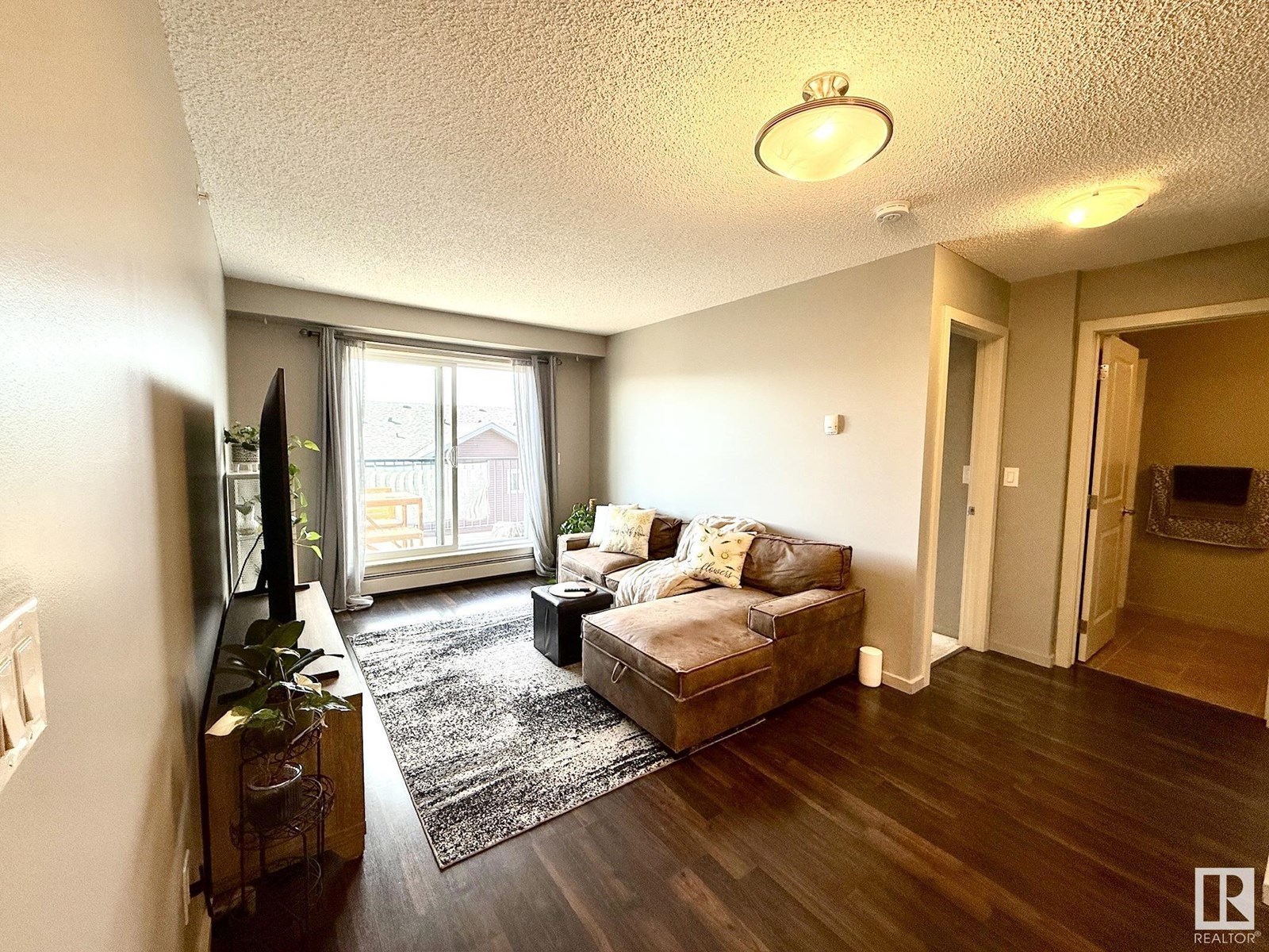 Photo 9 of 402 3353 16 A Av Nw, Edmonton AB