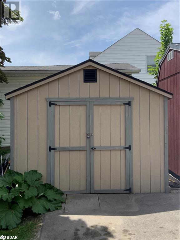 Photo 35 of 49 Park Street, Barrie ON