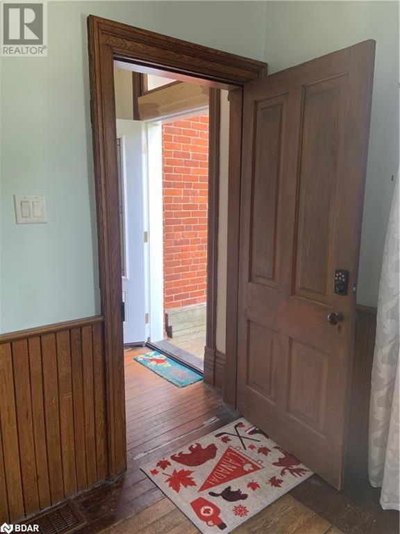 Photo 21 of 49 Park Street, Barrie ON
