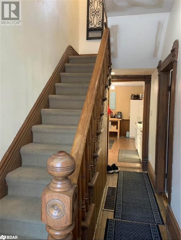 Photo 11 of 49 Park Street, Barrie ON