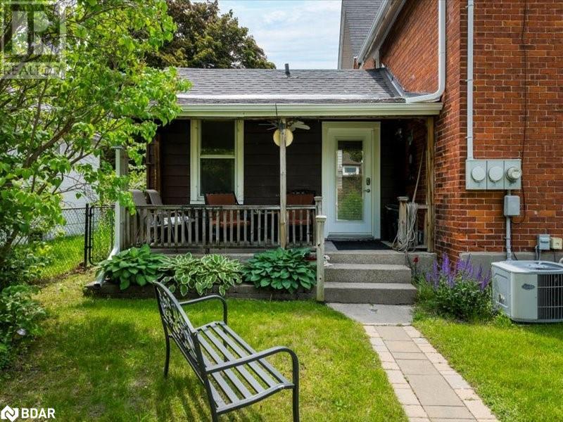 Photo 7 of 49 Park Street, Barrie ON