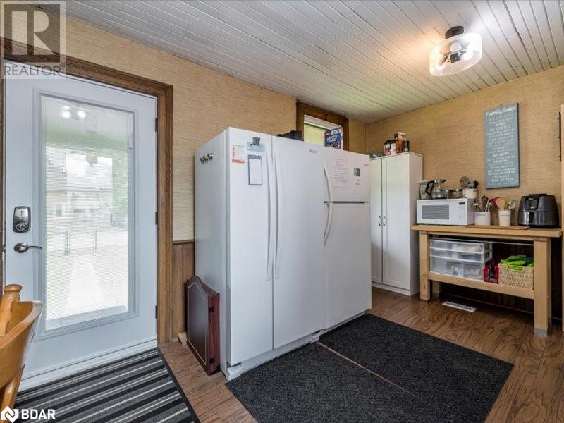 Photo 15 of 49 Park Street, Barrie ON