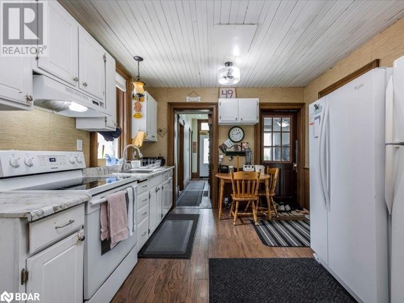 Photo 14 of 49 Park Street, Barrie ON