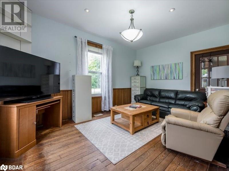 Photo 24 of 49 Park Street, Barrie ON